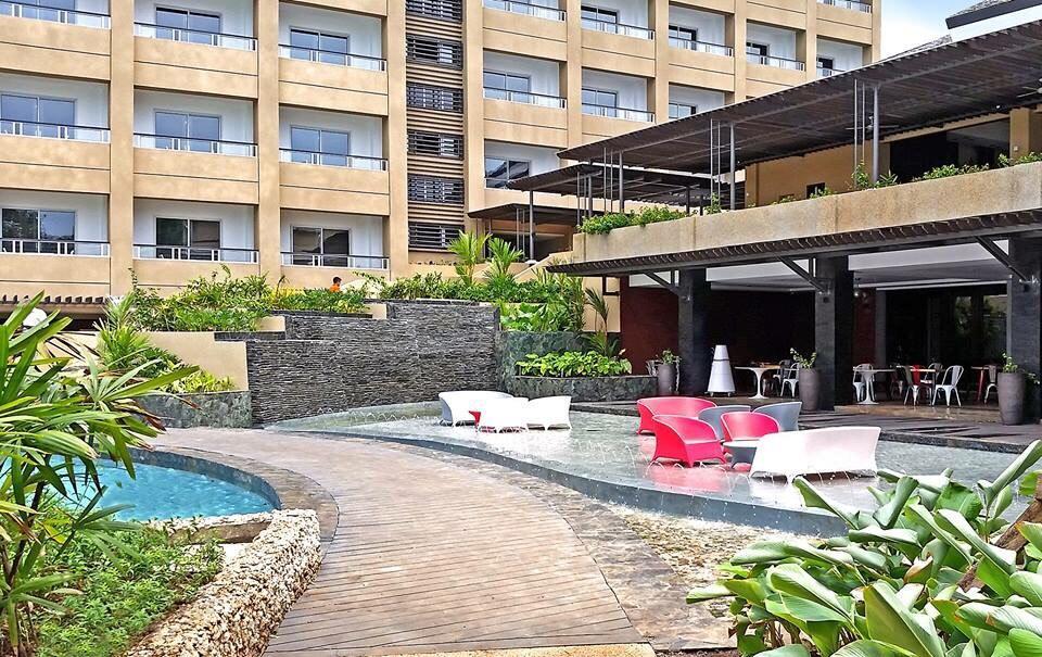Be Grand Resort, Bohol Панглао Экстерьер фото